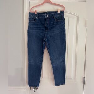 White House Black Market Size 14 Cropped Skinny Jeans